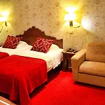 Hotel Dom Sancho I Lisbona