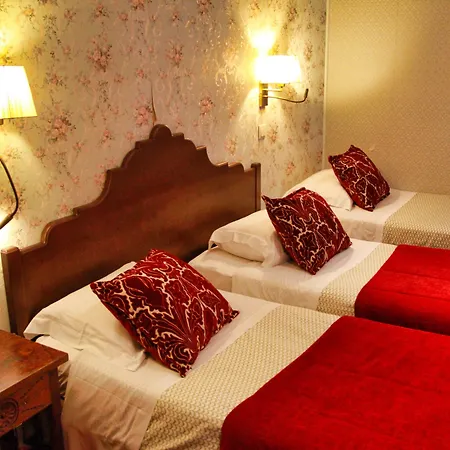 酒店 多姆桑丘一世酒店 2*