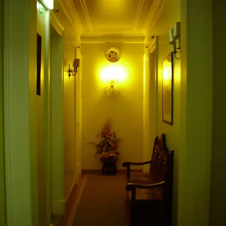 多姆桑丘一世酒店 酒店 2*