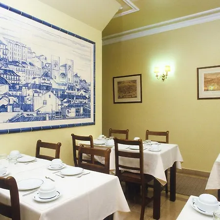 多姆桑丘一世酒店 2*