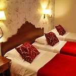 Hotel Dom Sancho I 2*