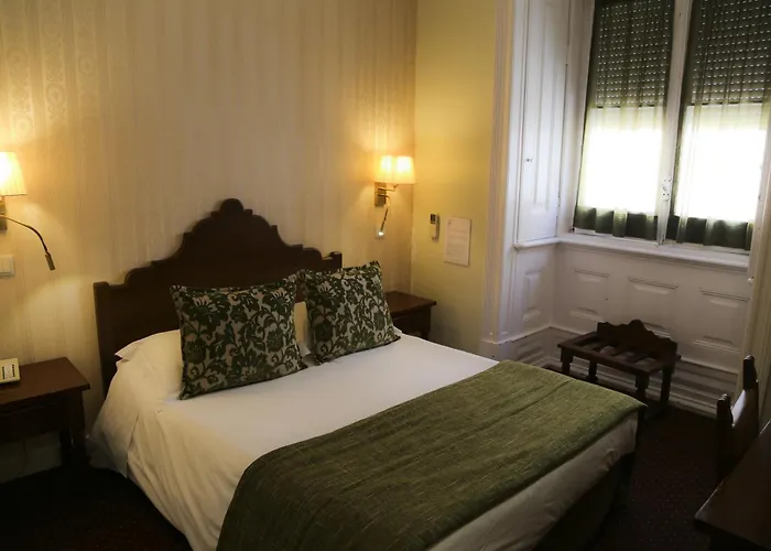 Dom Sancho I Hotel 2*