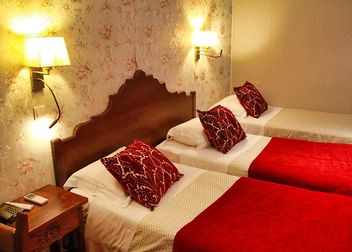 فندق Dom Sancho I 2*